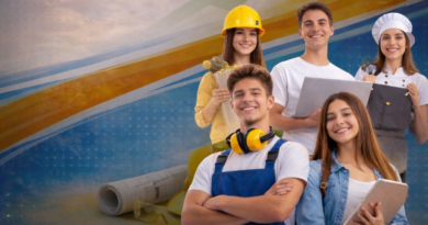 Esquina Joven Trabaja