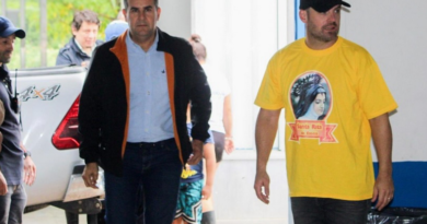 Recibimos al Ministro de Desarrollo Social de la Provincia Recibimos al Ministro de Desarrollo Social de la Provincia